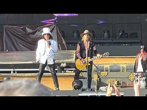 Alice Cooper “Schools Out” LIVE at Welcome to Rockville 2026
