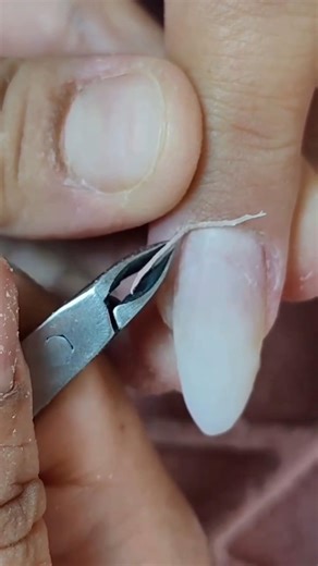 cuticle trimming 🔥