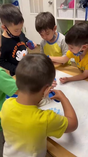 Learning about an ocean and it's creatures... 🐬🐳🦀🪼 #thelearningstudiochildcarecenter #tlschildcare #cliftonnjchildcare #thelearningstudiochildcarecenter #kidsactivities #oceancreatures #oceanlife | The Learning Studio