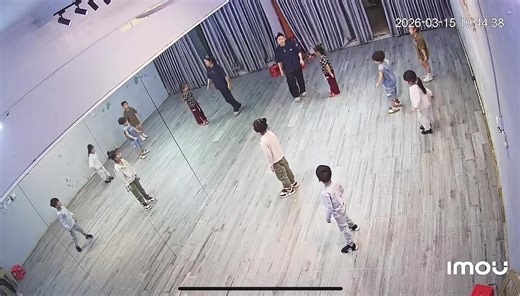 TẶNG GIẢM KHOÁ HỌC NHẢY TRỊ GIÁ 300.000VND ⭐️ Học nhảy bắt đầu từ những bước cơ bản, giúp người học làm quen với nhịp điệu, cách cảm nhạc và kiểm soát cơ thể. Khi nền tảng vững, việc tiếp thu các động tác mới sẽ dễ dàng và chính xác hơn. 👉🏻 Bố mẹ cmt e tư vấn lớp cho bé và gửi tặng Voucher ưu đãi nha ạ 😍 📍 13/19 Phó Đức Chính gần tượng đài Lê Lợi #viral #dancekids #trend #dance #xuhuong