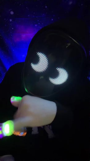 Exploring Gloving Techniques in Flow Art