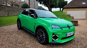 Driving the Renault R5 EV first impressions