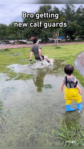 The slippers are social climbing #fail #9gag | 9GAG