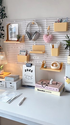 Temu Official on Instagram: "🖥️ A tidy desk, a clear mind! This Wall-Mounted Hole Board keeps everything within reach while keeping your workspace neat and stylish. 🛠️✨ 🔍 Find it at https://temu.to/m/un3nh63sigl or with this code dwr5936. #Temu #TemuFinds #DeskOrganization"