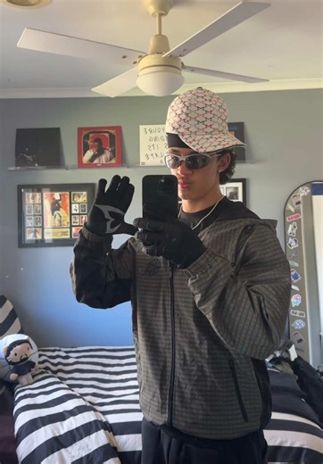 bring back stop motion #fashion #content #fyp #2026 #stopmotion @mertra