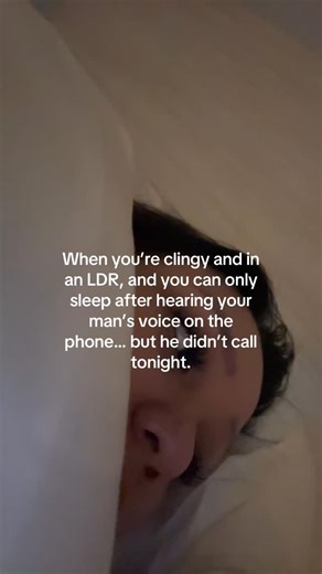 Providing Long Distance Relationship Advice💘 on Instagram: "Read these 4 points if you’ve ever waited for a call that never came, this is for you ⬇️💔 I’ve been in this exact moment before, staring at my phone and overthinking everything here’s what helped me calm down 🫶. 1. I remind myself not to create stories in my head. Sometimes it’s not “he’s losing interest”… it’s just life happening on his side 🕰️. 2. I send one honest message instead of five anxious ones. Something like, “Hey love, I