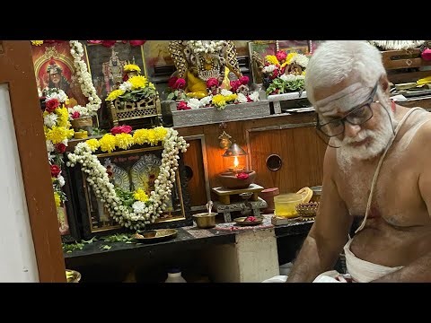 பண்டரிபுரம்சென்று விட்டலனைதரிசனம் செய்து மகிழ்ச்சிக்கு நன்றிசெலுத்திய தினம் பூஜை பஜன்பாடிமகிழ்ந்தோம்