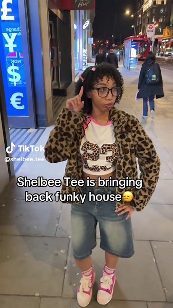Shelbee Tee Revives Funky House Vibes