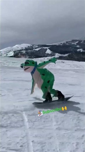 Crazy Frog snowboarding