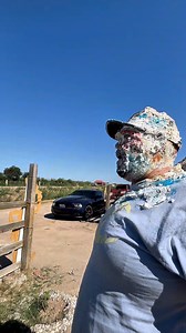 Pensó que el pastel era para patas cortas y nada que se lo pegamos a él | El compa diego