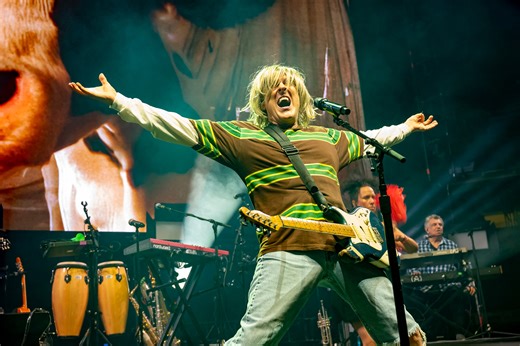 Weird Al Yankovic brought his Bigger & Weirder Tour to Madison Square Garden (pics, setlist, video)