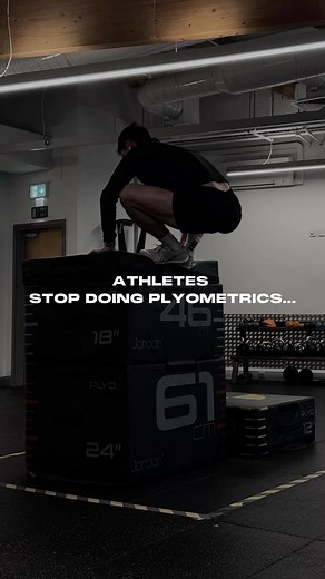 Ching Wei | Athlete’s Performance Coach on Instagram: "👇🏼 Read this if you’re an athlete… If you’re not doing any plyometrics & only lift heavy weights in the gym I am exactly the same as you when I just got into sports But if you’re wondering whether you should start training them, here’s what plyometrics will do to you & why you should avoid them: 1️⃣ Increase power production - train your stretch-shortening cycle to produce maximal force in minimal time which might make you too explosive 🤯