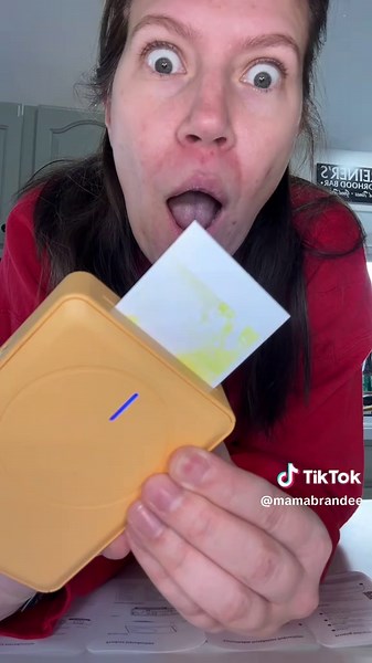 First time using this little digital camera printer and omg the PRINTING PROCESS?! 😭📸💛 Such a fun gift idea — and so easy to set up! #camera #giftideas #tiktokshopblackfriday #miniprinter #techfinds