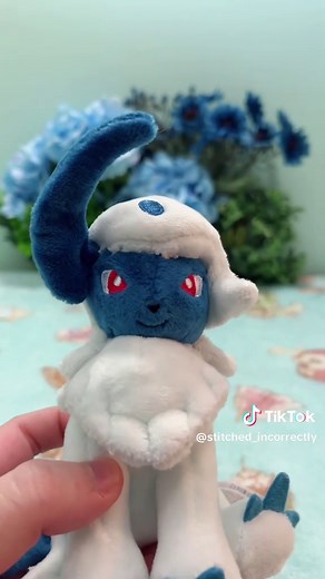 Reviewing the Absol Sitting Cutie 🌙