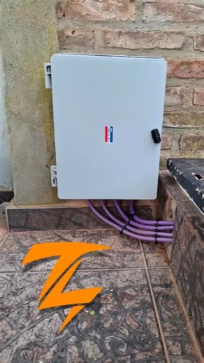 T L I N S T A L A C I O N E S⚡️|| on Instagram: "CAMBIO DE TABLERO PARA LUCES DE PILETA + INSTALACION DE 4 LUCES RGB ⚡️👌🏽 . . . . . #electricistalujan #electricista #instalador #lujan #tablero #luces #piletas #calidad #electrical"