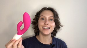 LELO INA Wave 2 Review: Come-Hither Stimulation At Its Best