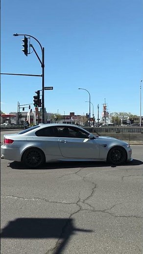 BMW E92 M3 High Revving V8 Sound