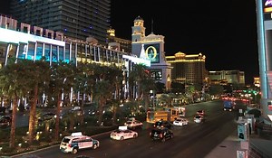 En direct du CES Las Vegas 2018 - Balade nocturne sur le Vegas Strip !