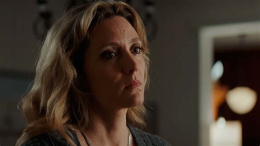 «Évidemment tout va basculer»: Evelyne Brochu campe une femme intrigante dans la 2e saison de «Détective Surprenant»