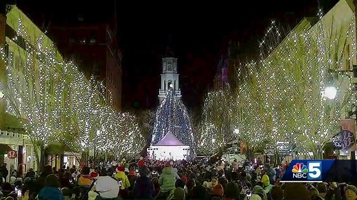It's the Holiday season in Burlington with a successful Church St. tree lighting