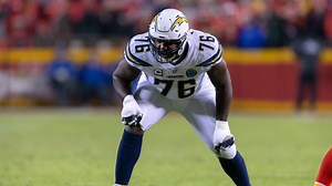 Photo Shows Absolutely Insane Body Transformation By Former NFL Lineman After Retirement