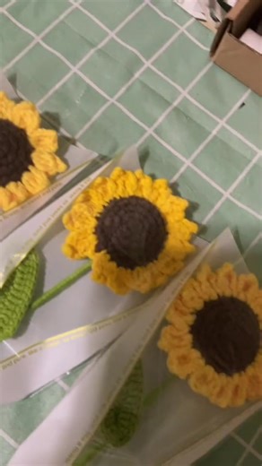 Sunflower Crochet Projects: Handmade Gifts for Loved Ones