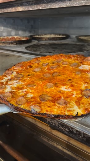 Angeloni's on Instagram: "Angeloni’s takes sausage and onion pizza to the next level — finely sliced, perfectly diced, and baked to perfection! 🤌🏼🍕🔥 𝐄𝐚𝐭 𝐈𝐧 𝐨𝐫 𝐓𝐚𝐤𝐞 𝐎𝐮𝐭! 𝑊𝑒 𝐷𝑒𝑙𝑖𝑣𝑒𝑟 🚙 𝐴𝑛𝑔𝑒𝑙𝑜𝑛𝑖’𝑠 𝑃𝑖𝑧𝑧𝑒𝑟𝑖𝑎 📍6 𝐵𝑟𝑜𝑜𝑘𝑠𝑖𝑑𝑒 𝐴𝑣𝑒 𝐶𝑎𝑙𝑑𝑤𝑒𝑙𝑙, 𝑁𝑒𝑤 𝐽𝑒𝑟𝑠𝑒𝑦 07006 📞973-226-1234 #Angelonis #AngelonisPizzeria #pizzeria #thinnythin #thincrustpizza #italian #italianfood #lunch #dinner #takeout #delivery #njeats #caldwell #caldwellnj #pasta #se
