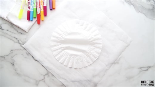 1.1K views | Make coffee filter flowers for Mother's Day! https://littlebinsforlittlehands.com/diy-coffee-filter-flowers/ | Little Bins for Little Hands | Facebook