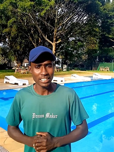 Learn to Swim with Instructor Kevoo at Outspan Hotel