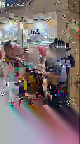 Tyler Welsh will wear 17 for the Crows, with his dad Scott presenting him the number he famously wore. STORY 👉 bit.ly/48ZmSYt | SuperCoach AFL