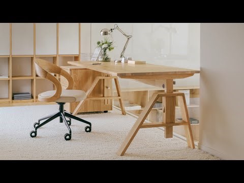 Home office studio: scrivania ATELIER, sedia GIRADO, LIBRERIA cubus. Ambiente ordinato e stimolante