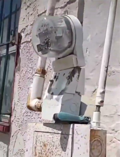 Electrical Box Installation Tips the Pros Use, dont try this at home!!! #electrician