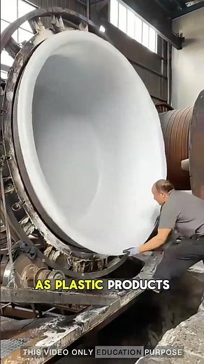 How Rotational Molding Turns Plastic Powder into Seamless Products: #plastic #machine #shorts