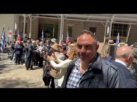 Ν.Υ.: Η Φιλαρμονική Κορακιάνας στην παρέλαση από τον Αγ. Νικόλαο προς στο πάρκο Bowling Green.