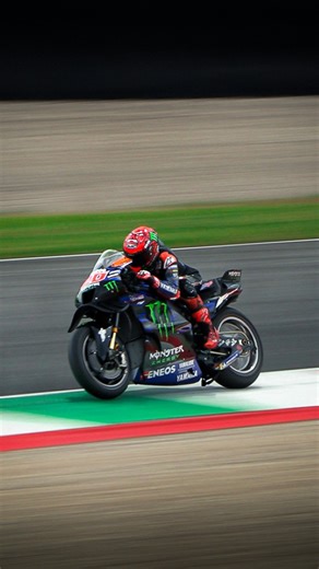 19Bozzy92 on Instagram: "So long, inline-4 🥹 I just noticed that I've never shared anything here on IG about a private test I attended last year at Mugello Circuit with some MotoGP teams. Here's a brief, raw sound tribute to the iconic Yamaha's crossplane, inline-4 engine which will be replaced by a more traditional V4 starting from next year 🔊🔊 You can find the full video on my Youtube channel! Huge thanks to my friend @italiansupercar_official for the great collaboration done during those t