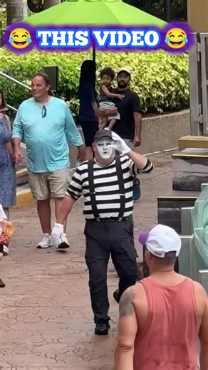 tom The mime 27.5K #tomthemime #seaworld #seaworldmime #mrbeast #mimeseaworld
