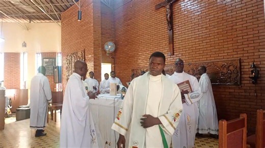 Lundi 8 décembre 2025 Solennité de l'Immaculée Conception Fête du scolasticat saint Camille Ordination diaconale de 3 frères scolastiques Célébration eucharistique au scolasticat saint Camille Présidée par son excellence Monseigneur Prosper KONTIEBO, Archevêque Métropolitain de Ouagadougou 10h Bonne fête de l'Immaculée Conception. | Paroisse Saint Camille de Dagnoë