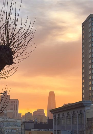 morning routine game infinite 🌅🌅🌅🌅🌅 #commute #sunrise #sanfrancisco #views #citysunrise