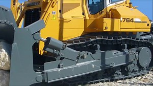 14K views · 312 reactions | Willkommen zu unserem ersten "Video des Monats" Wettbewerb! Im März sind wir auf der Suche nach dem besten Video eurer Liebherr-Modelle in Aktion - so wie diese ferngesteuerte PR 764! Zur Teilnahme postet ihr euer Video mit einer kurzen Beschreibung direkt auf unsere Fanpage und markiert es mit #LiebherrFans! Teilnahmeschluss ist der 31. März - wir freuen uns auf eure Beiträge! | Liebherr Construction | Facebook