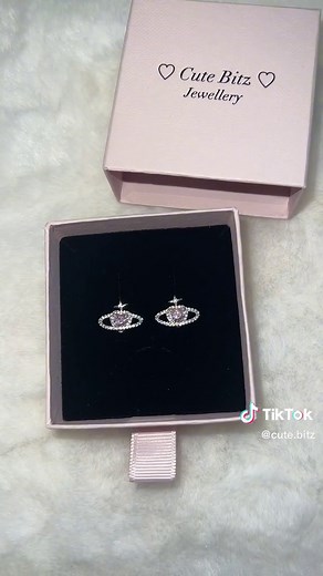 New earrings dropping today!!💘 #cutebitz #fyp