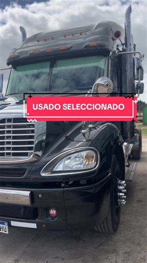 USADOS SELECCIONADOS! Te presentamos este Freightliner Columbia 2006 💥 Un clásico que sigue dando batalla 👊 Cuidado, potente y listo para seguir rodando. En Multivial, los buenos camiones nunca pasan de moda 🚛 #Multivial #Freightliner #CamionesUsados #Columbia2006 #Transporte