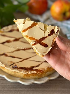La torta di mele non la faremo più in nessun altro modo 😍😍 Ricetta TORTA DI MELE GLASSATA SENZA BILANCIA nel primo commento | Il mio Saper Fare di Loriana e Tiziana