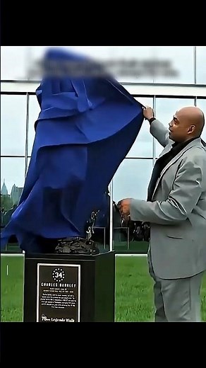 All Legends Got Perfect Statues Then There’s Dwyane Wade 😳 #nba #dwade