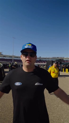 Huge thanks to @fordracing and all of our partners for an awesome 2025! Let’s end this season on a high note 👊🏼 | Noah Gragson