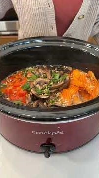 crockpot beef n ramen dinner #easycooking #recipeoftheday #dinnerideas #ramen #deliciousfood