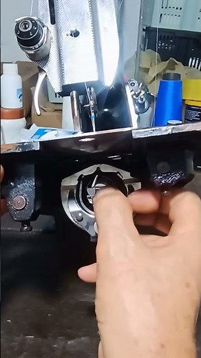 Learn how to install the bobbin case on Vigorelli, Singer, Elgin, Philips, Lion, and other sewing...