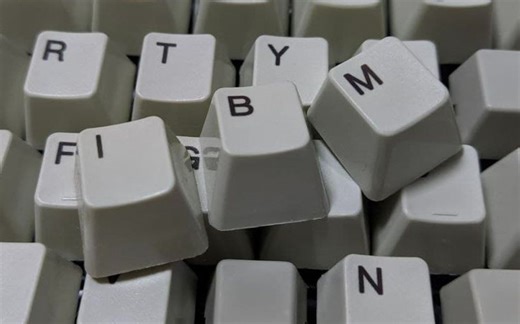 IBM Model M五分钟沉浸打字体验