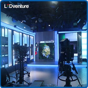 [Hot Item] P2.5 Indoor Customized LED Advertising Display Glass Lighting Screen with Stable Driver IC