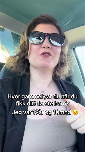 Hvor gammel var du når du fikk ditt første barn? Jeg fikk første mann 2mnd før jeg fylte 20år 🙂 #kids #familylife #mom #momtok #momlife