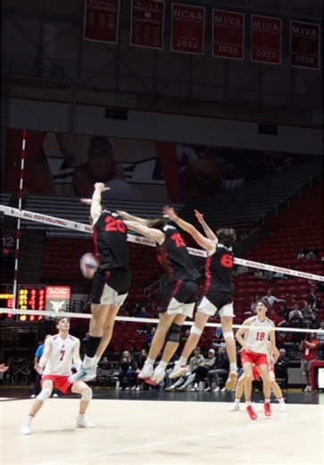 Mastering the Triple Block in Volleyball Techniques